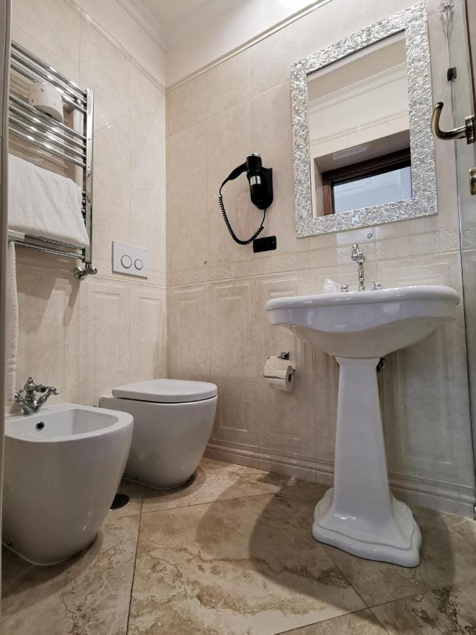Valentino Palace 3* Roma